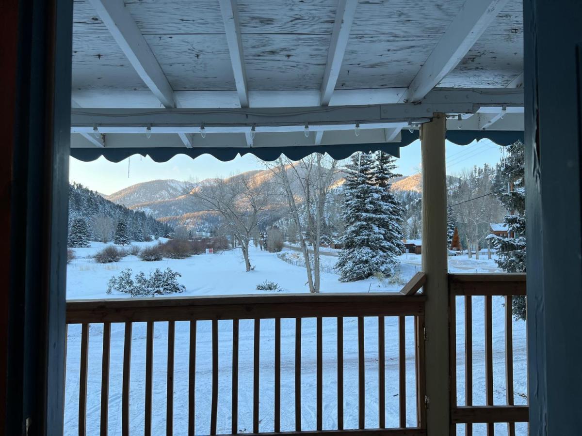 Mountain View Lodge レッドリバー エクステリア 写真